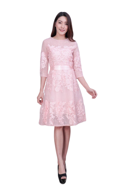 เดรสสั้นลูกไม้สีชมพู ใส่ไปงานไหนก็ดูไฮโซ เก็บทรงสวยมาก ดีเทลแขน 4 ส่วน