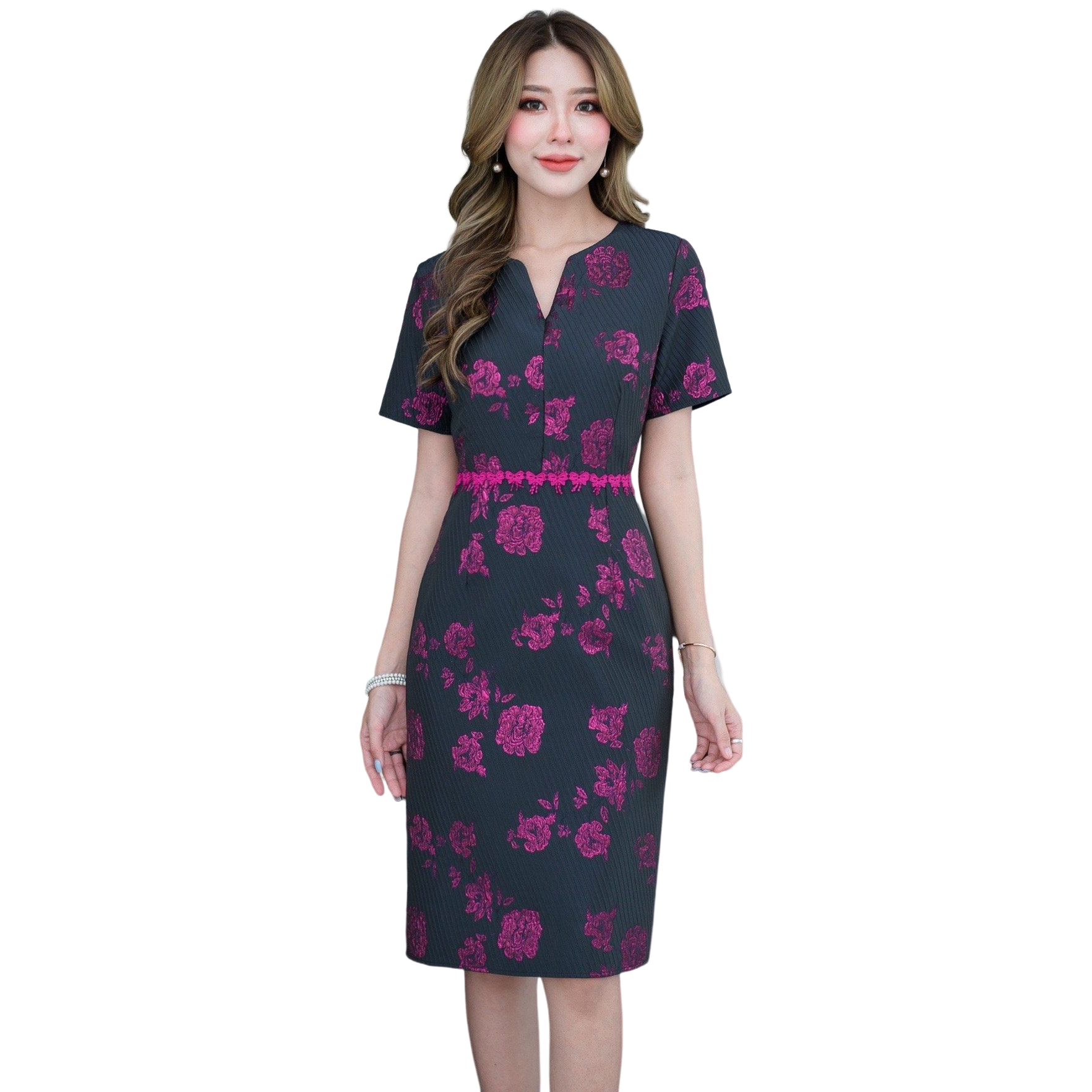 kudapy เดรสสั้นไปงานลายกุหลายดอกใหญ่สวยมากค่ะ สีกรมม่วง/สีฟ้าคราม/สีน้ำตาล ทรงเอเข้ารูปสวยตามแบบ มีซับใน ซิบหลัง