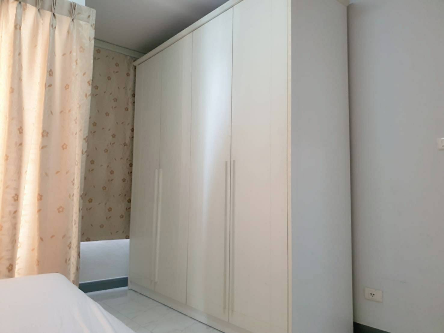 สนใจชมห้องติดต่อได้เลย Line ID: Smile-easy ปล่อยเช่าคอนโด Chateau In Town Ratchada 13 (ชาโตว์ อินทาวน์ รัชดา13) - 2ห้องนอน 1ห้องน้ำ 1ห้องนั่งเล่น - ใกล้ MRT ห้วยขวาง - ขนาดห้อง 50 ตรม. ชั้น 8