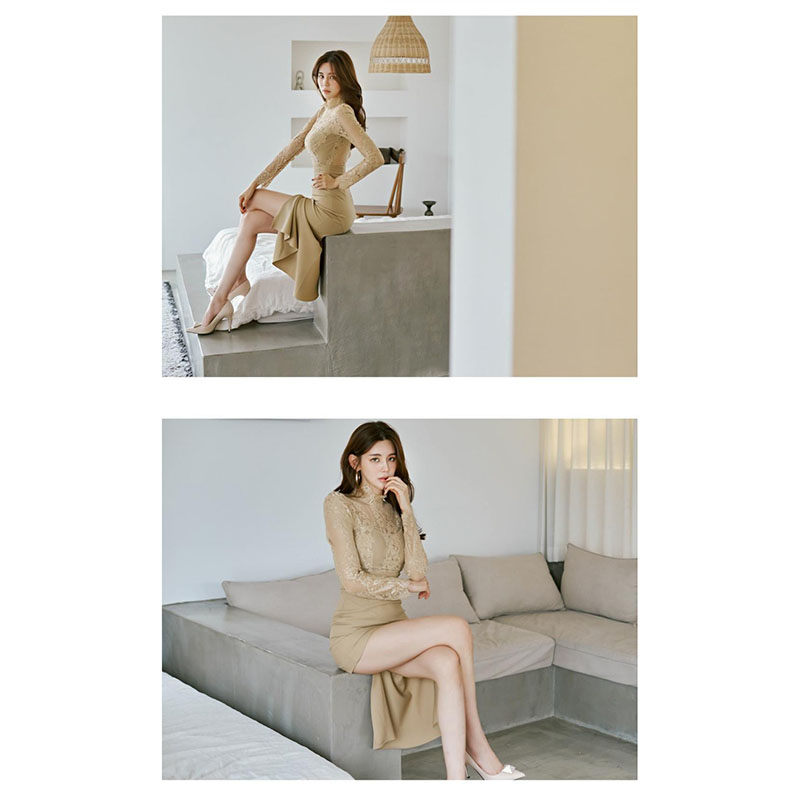 kudapy เดรสสั้นลูกไม้สีขาว/สีครีมน้ำตาล ทรงเข้ารูป แขนยาว