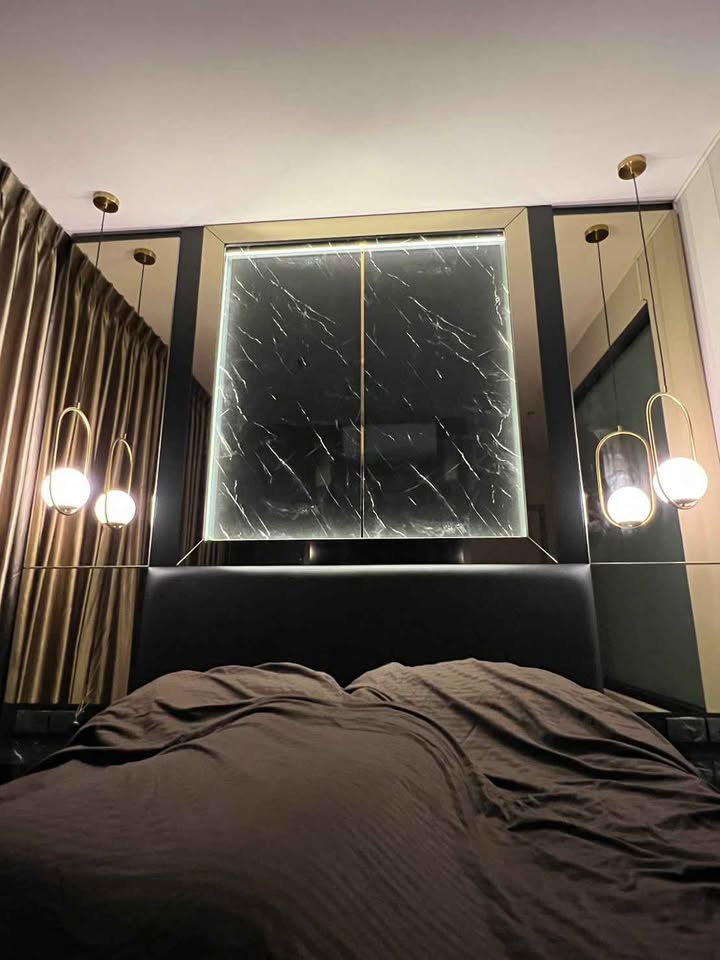 ปล่อยเช่า IDEO Mobi Sukhumvit Eastpoint : ไอดีโอ โมบิ สุขุมวิท อีสต์พอยท์ - โซนพื้นที่ BTS บางนา ห้องแต่งสวย 1ห้องนอน 1ห้องน้ำ - ขนาดห้อง 36.45 ตรม. ชั้น 21 ตึก B - ให้เช่า 20,000 ต่อเดือน