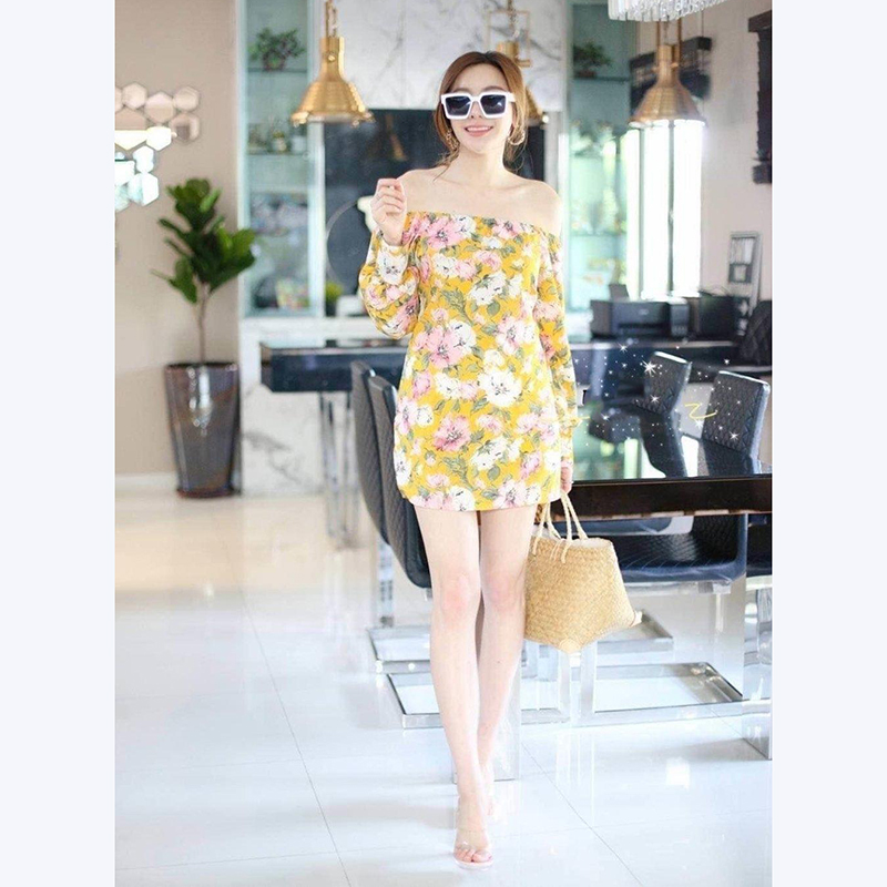 kudapy เดรสสั้นสีดำ,ฟ้า,เหลือง,ขาว ลายดอกใส่เปิดไหล่หรือคอเหลี่ยมก้ดูดีลายสวย