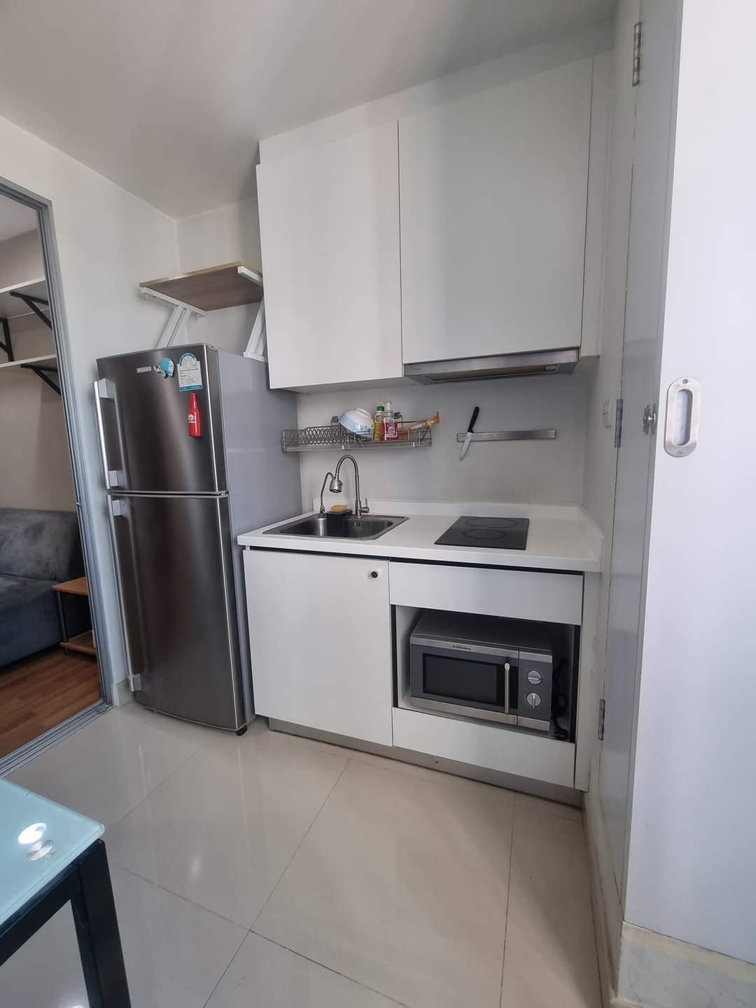 ปล่อยเช่าคอนโด Centric Ratchada - Suthisan (เซ็นทริค รัชดา - สุทธิสาร) - 1ห้องนอน 1ห้องน้ำ 1ห้องนั่งเล่น 1ห้องครัว - ใกล้ MRT สุทธิสาร - ขนาดห้อง 32 ตรม. ชั้น 19