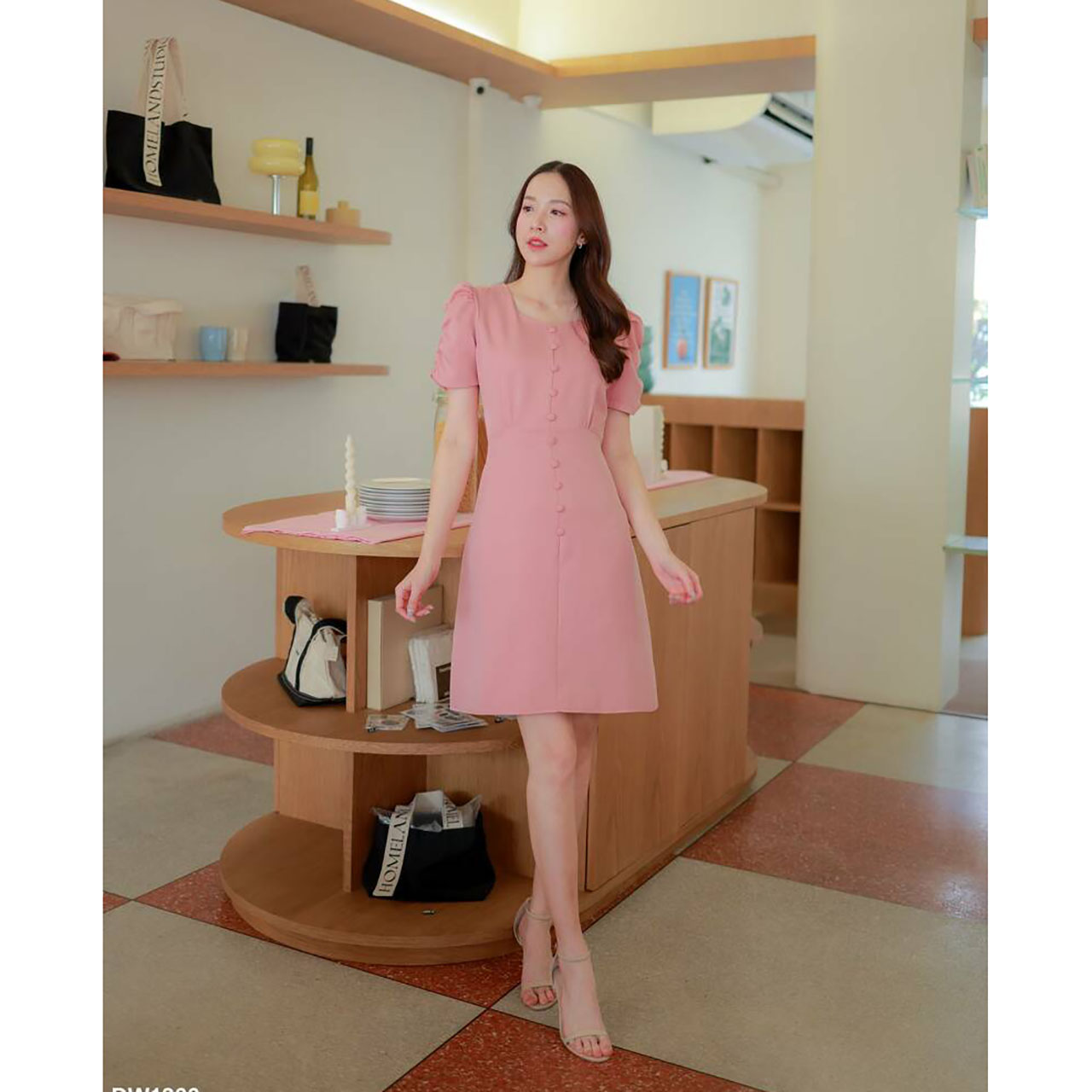 kudapy เดรสสั้นสีชมพู/สีดำ/สีแดง แขนตุ๊กตาแต่งกระดุม