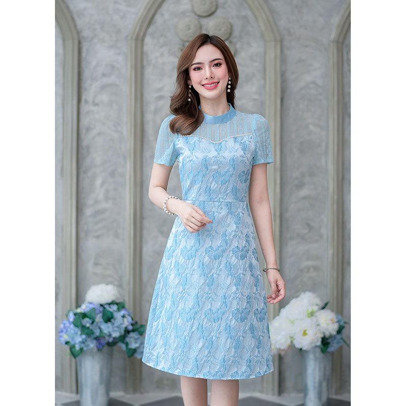 kudapy เดรสสั้นสีฟ้า/สีชมพู อกมุก สวยเงามีเทคเจอร์ลายดอกชัด ดีเทลแต่งมุกช่วงอกเพิ่มความสวย