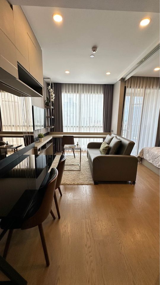 ปล่อยเช่าคอนโด Ashton Chula - Silom (แอชตัน จุฬา - สีลม) - ชั้นสูงวิวสวย 1ห้องนอน 1ห้องน้ำ 1ห้องนั่งเล่น - ใกล้ MRT สามย่าน/จุฬา - ขนาดห้อง 34.5 ตรม. ชั้น 34