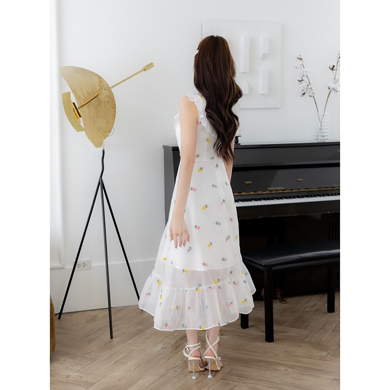 kudapy เดรสยาวสีชมพู/สีขาว คอตตอนปักแต่งผ้าฉลุ