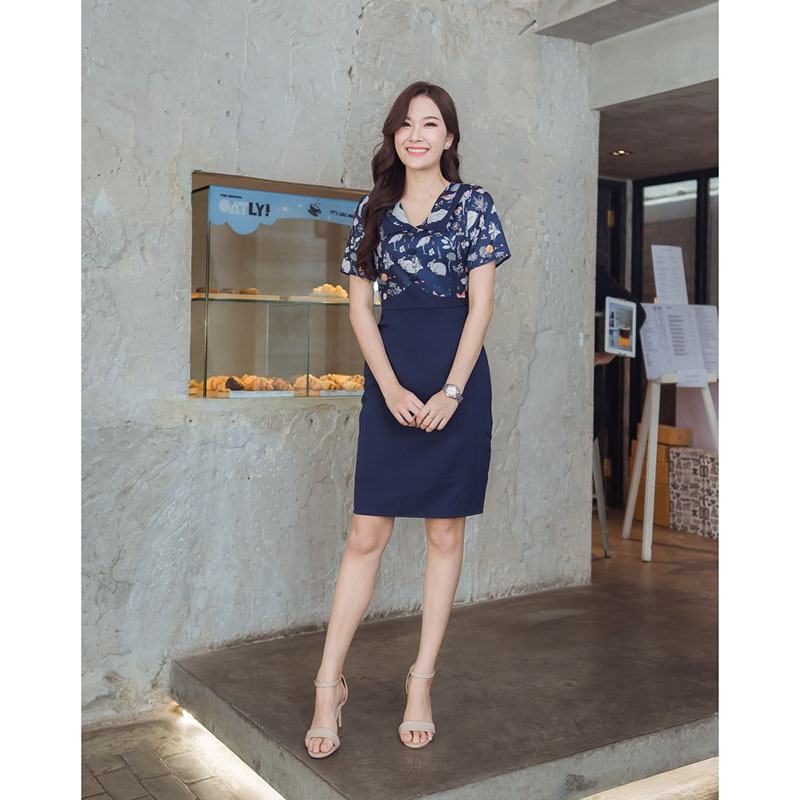 kudapy เดรสสั้นสีชมพู/สีน้ำตาล/สีกรม ผ้าอัดลายกระต่าย แต่งคอปก พร้อมงานซิปหลัง