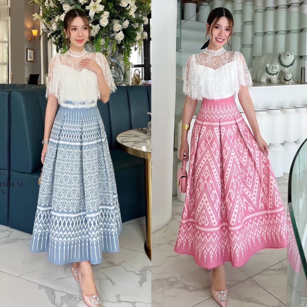 kudapy เซตเสื้อลูกไม้สีขาวแต่งระบาย+กระโปรงยาวลายไทย สีชมพู สีเทาฟ้า