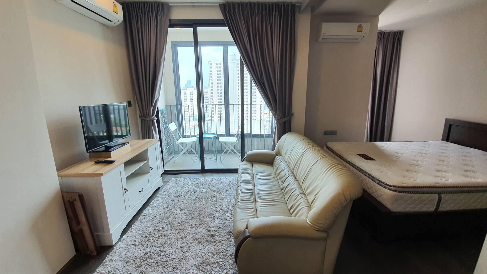 ให้เช่าห้องแบบ 1ห้องนอน 1ห้องน้ำ โซนพื้นที่ BTS ราชเทวี คอนโด IDEO Q Siam-Ratchathewi (ไอดีโอ คิว สยาม-ราชเทวี) High Rise ขนาดห้อง 35 ตรม. ชั้น 15