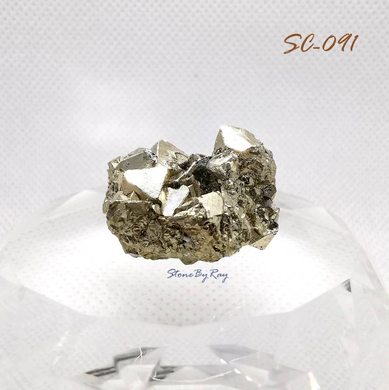 ไพไรต์ (Pyrite Octahedra Peru)