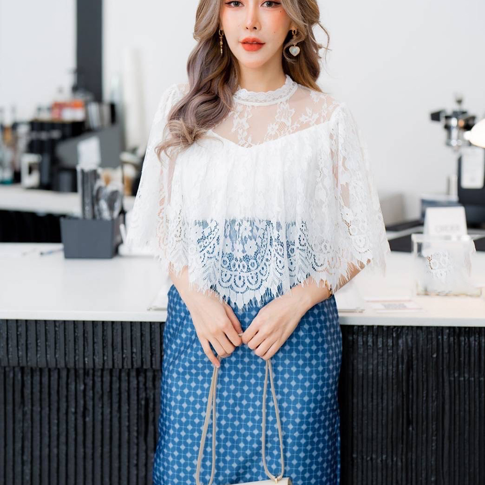 kudapy เซตเสื้อลูกไม้ขาว+ผ้าถุงลายไทยพิมพ์ลาย สีชมพู สีกรมท่า สีฟ้าน้ำทะเล สวยเรียบหรู ดูแพงมาก ดีไซส์น่ารักๆๆใส่ได้ทุกโอกาส