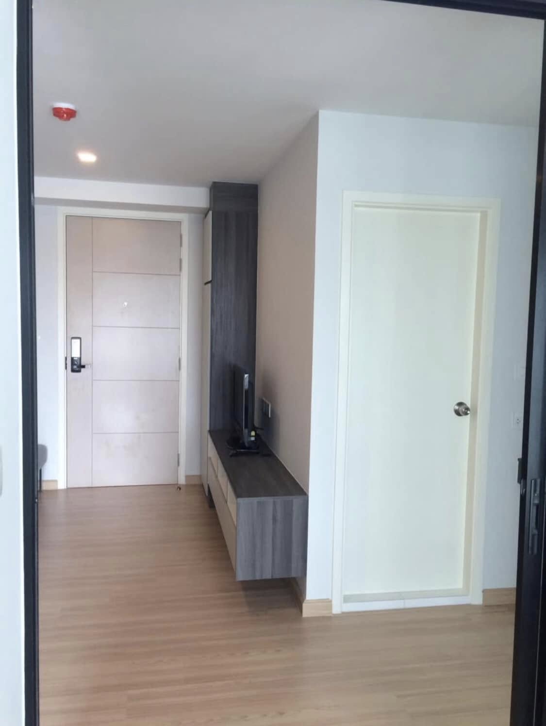 ให้เช่าห้องแบบ 1ห้องนอน 1ห้องน้ำ 1ครัวแยก โซนพื้นที่ BTS สายหยุด คอนโด Knightsbridge Skycity Saphanmai (ไนท์บริดจ์ สกายซิตี้ สะพานใหม่) ขนาดห้อง 28.6 ตรม. ชั้น 9