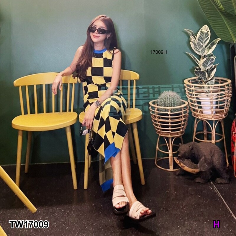 kudapy เดรสยาวสีดำ ส้ม เขียว เหลือง แขนกุดสุดแซ่บ ลายตาราง สีสันสดใส mix&match สีมาได้แบบดีมาก ผ้าไหมพรม