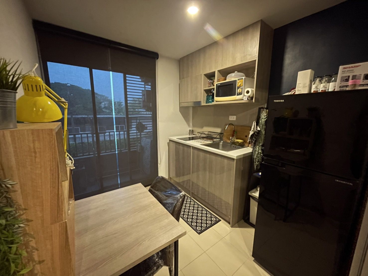 ขายด่วนคอนโด Elio Del Moss Phaholyothin 34 (เอลลิโอ เดล มอสส์ พหลโยธิน 34) - 1ห้องนอน 1ห้องน้ำ 1ห้องนั่งเล่น 1ห้องครัว - ใกล้ BTS เสนา / ม.เกษตร - ขนาดห้อง 30.82 ตรม. ชั้น 2 ตึก C ห้องริมสุด