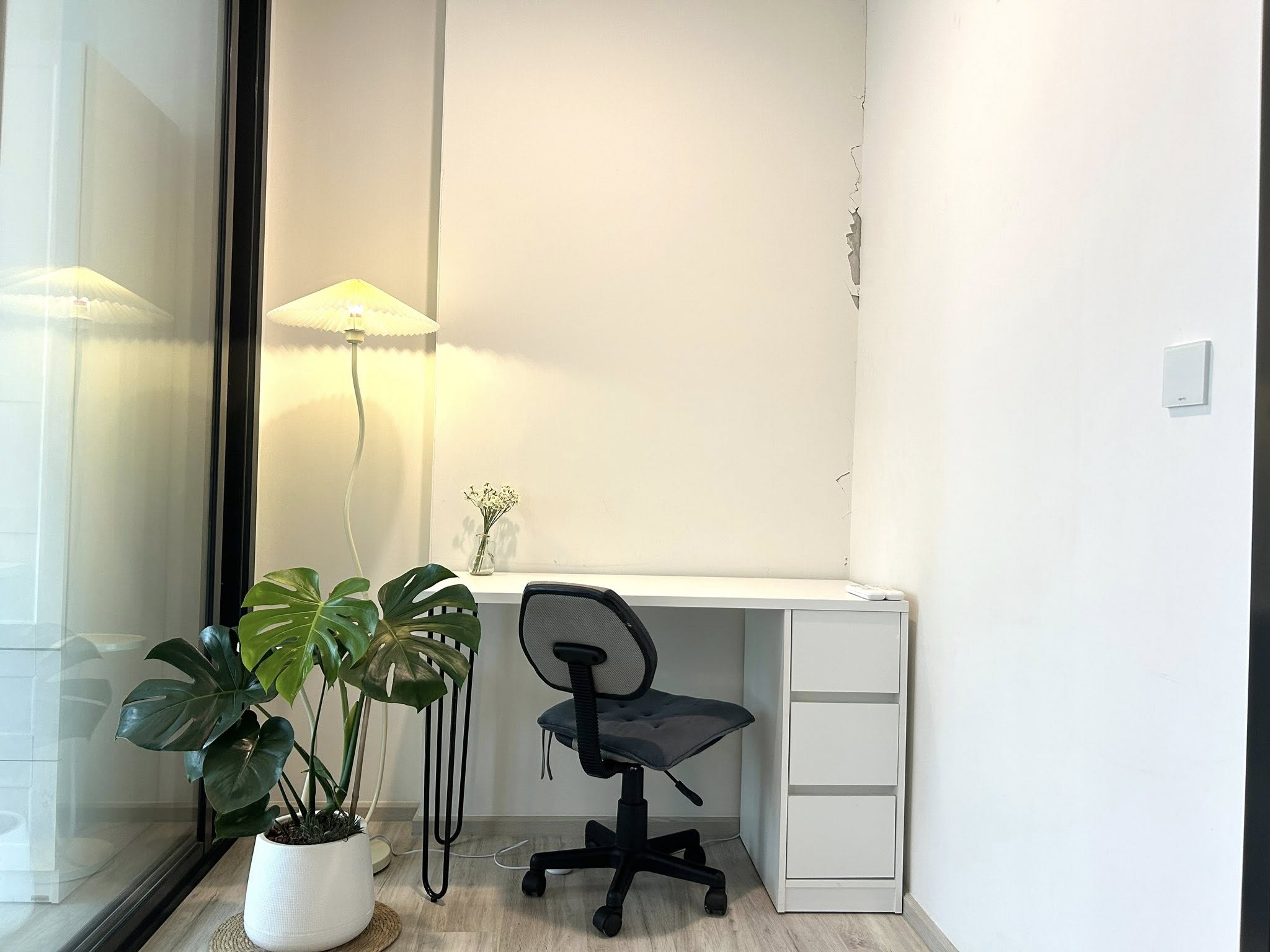 ให้เช่าห้องแบบ 1ห้องนอน 1ห้องน้ำ โซนพื้นที่ MRT ห้วยขวาง คอนโด XT Huaikhwang (เอกซ์ที ห้วยขวาง) High Rise ขนาดห้อง 28 ตรม. ชั้น 8 ตึก A