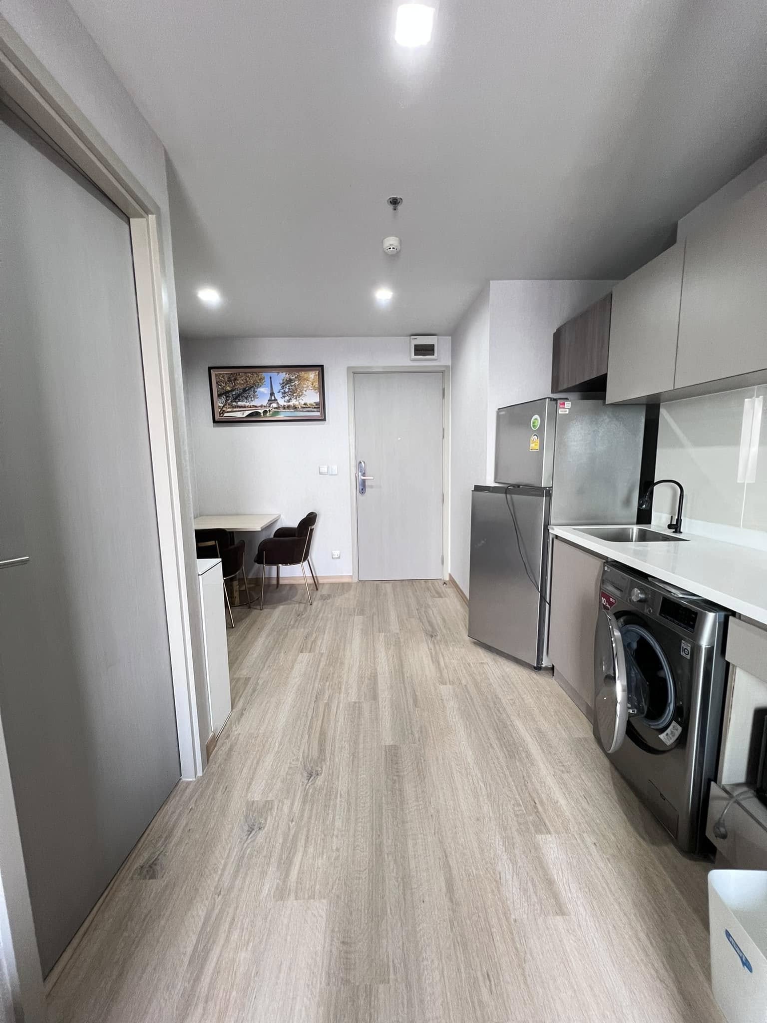 ปล่อยเช่า Life Ladprao (ไลฟ์ ลาดพร้าว) - โซนพื้นที่ BTS ห้าแยกลาดพร้าว 1ห้องนอน 1ห้องน้ำ - ขนาดห้อง 35 ตรม. ชั้น 45 ตึก B - ให้เช่า 22,000 ต่อเดือน