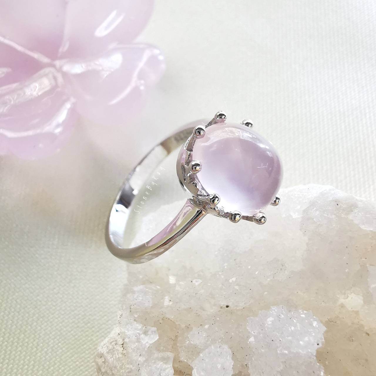 แหวนเงินหินโรสควอตซ์ Rose Quartz