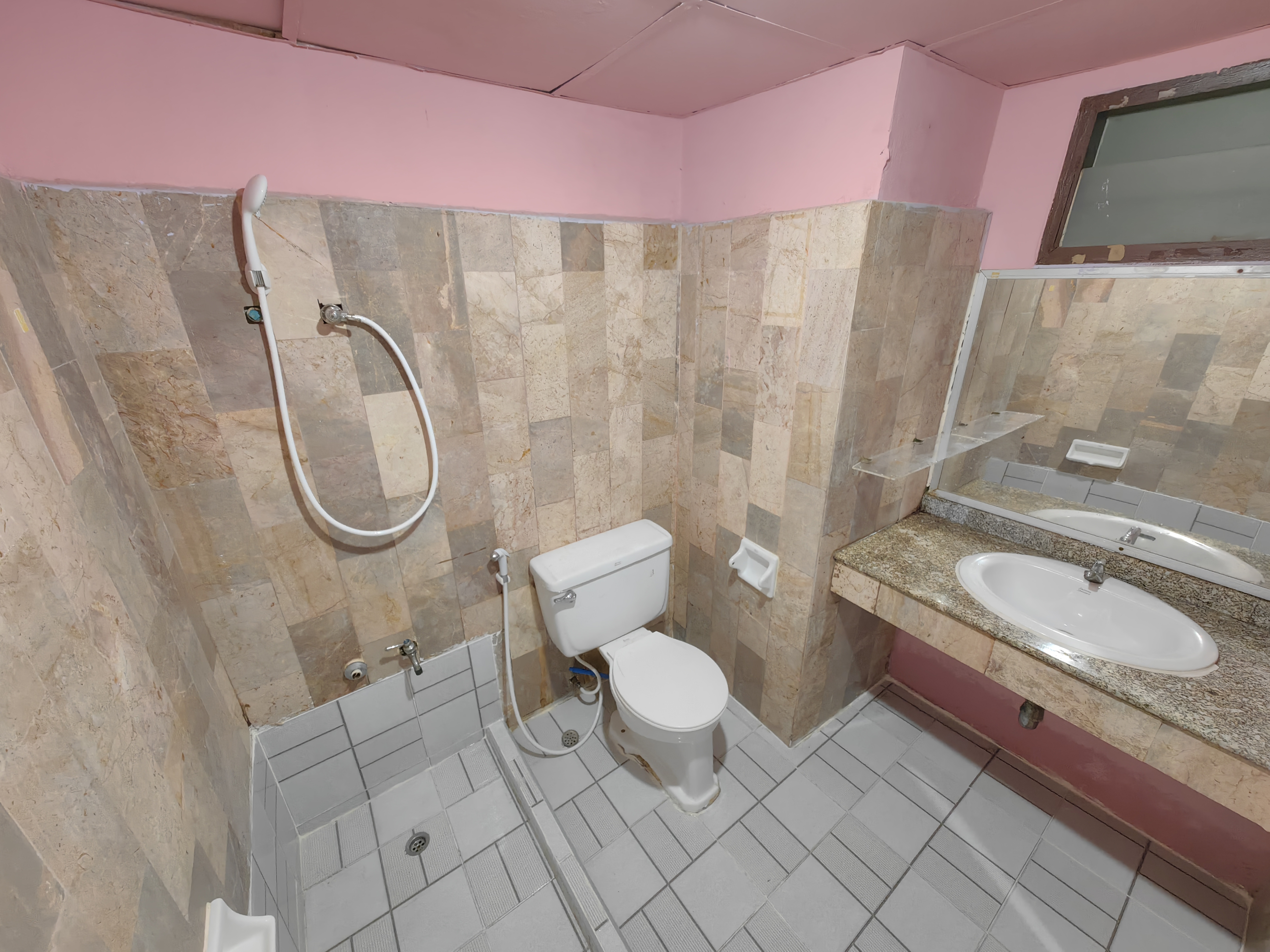 Nirun Residence 4Floor 25 sqm. Mega Bangna Ramkamheang2 Gemopolis 0909897810