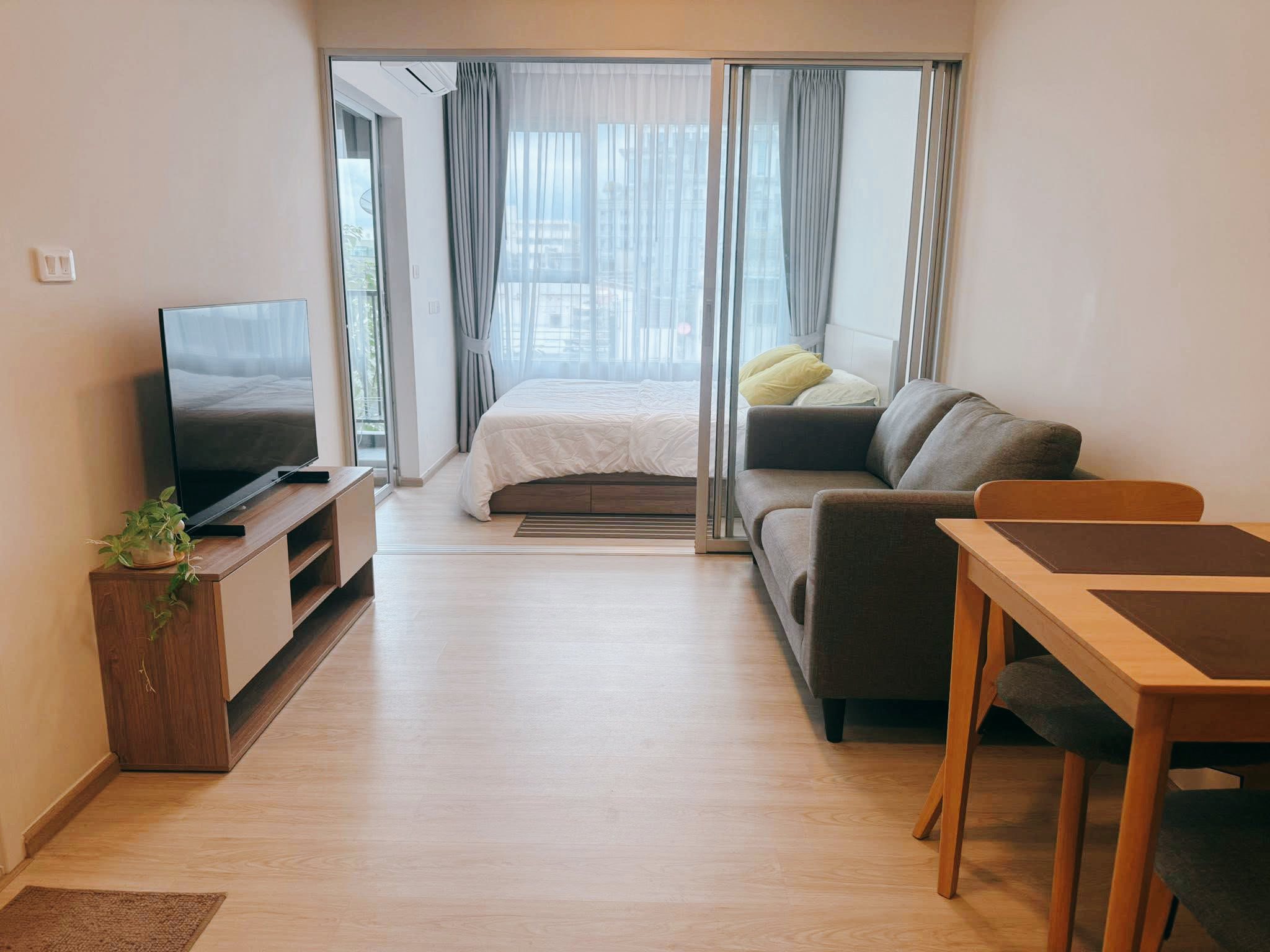 ให้เช่าคอนโด Plum Condo Sukhumvit 62 (พลัม คอนโด สุขุมวิท 62) โซนพื้นที่ BTS บางจาก ห้องแบบ 1ห้องนอน / 1ห้องน้ำ ขนาดห้อง 30 ตรม. ชั้น 4