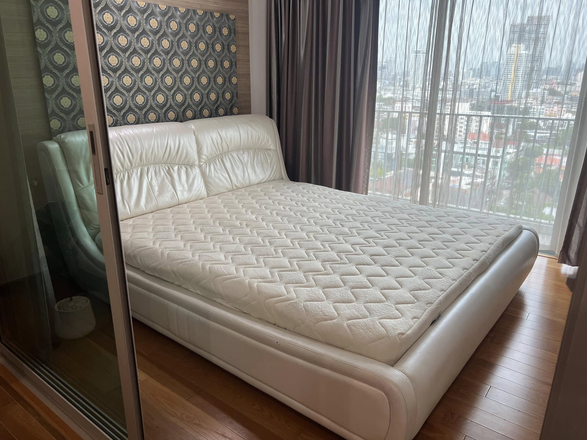 คอนโด The Line Phahonyothin Park (เดอะ ไลน์ พหลโยธิน พาร์ค) High Rise โซนพื้นที่ BTS ห้าแยกลาดพร้าว ให้เช่าห้องแบบ 1ห้องนอน 1ห้องน้ำ ขนาดห้อง 38 ตรม. ชั้น 16 ตึก A