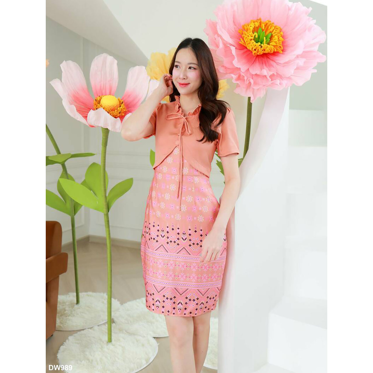 kudapy เดรสสั้น กั๊กเข้ารูปกระโปรงลายไทย ผ้าใส่สบายสวยดูดี