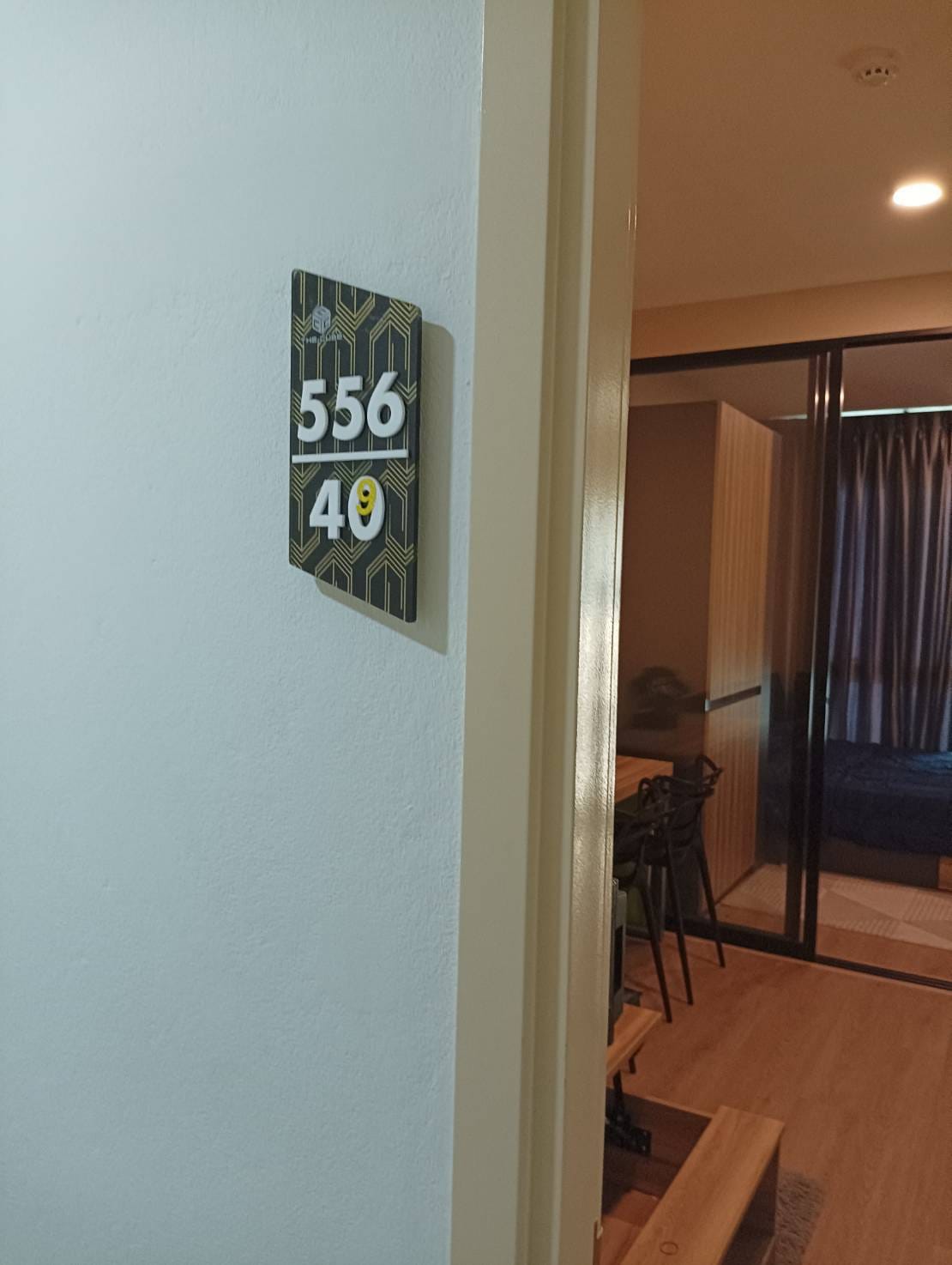 สนใจชมห้องติดต่อได้เลย Line ID: Smile-easy ปล่อยเช่าคอนโด คอนโด เดอะคิวบ์ พลัส พหลโยธิน 56 (The Cube Plus Phaholyothin 56) - 1ห้องนอน 1ห้องน้ำ 1ห้องนั่งเล่น - ใกล้ BTS แยก คปอ. - ขนาดห้อง 28 ตรม. ชั้น 3 ตึก A