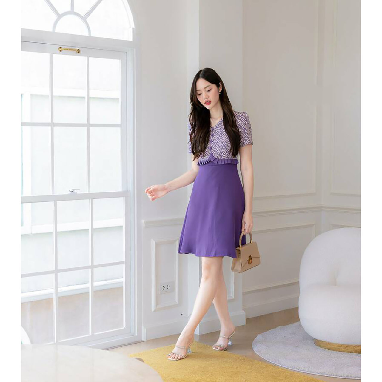 kudapy เดรสสั้นสีชมพู/สีฟ้า/สีม่วง กระโปรงบานผ้าพื้นเสื้อลายไทย