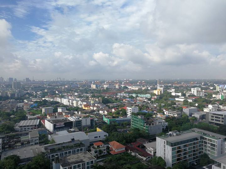 คอนโดริทึ่ม สุขุมวิท 44/1 ให้เช่าครัวแบบ Sky kitchen