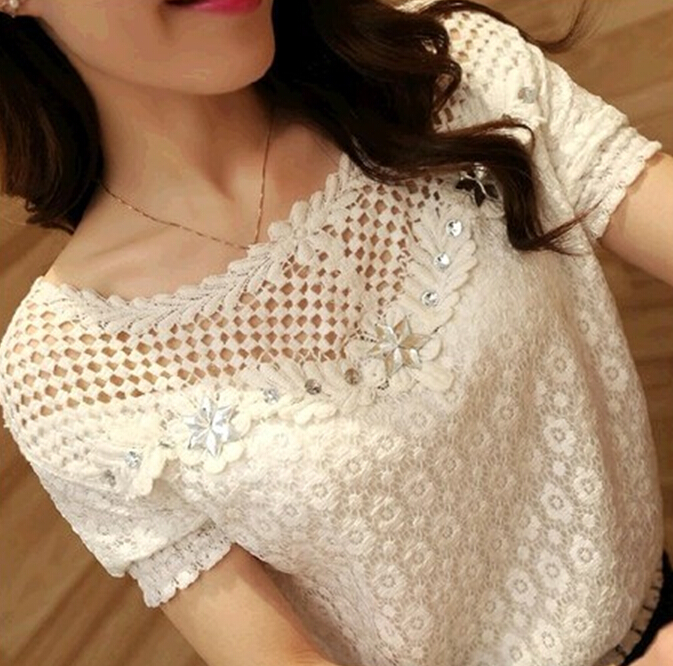 kudapy เสื้อผ้าลูกไม้สีขาวเนื้อดี ซับในในตัว รอบอกประดับด้วยคริสตัลสวยเก๋