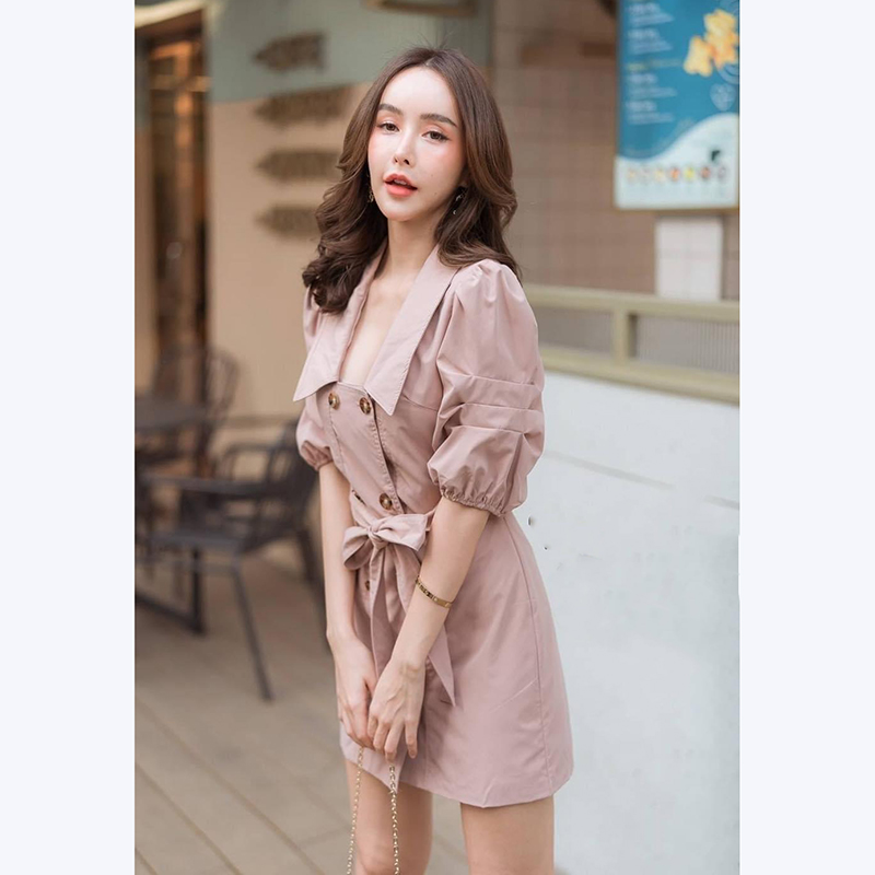 kudapy มินิเดรสสีน้ำตาลอ่อนละมุนมากก คอปก กระดุมหน้า แขนเย็บเลเยอร์ จั้มปลาย เนื้อผ้าดีใส่สบาย