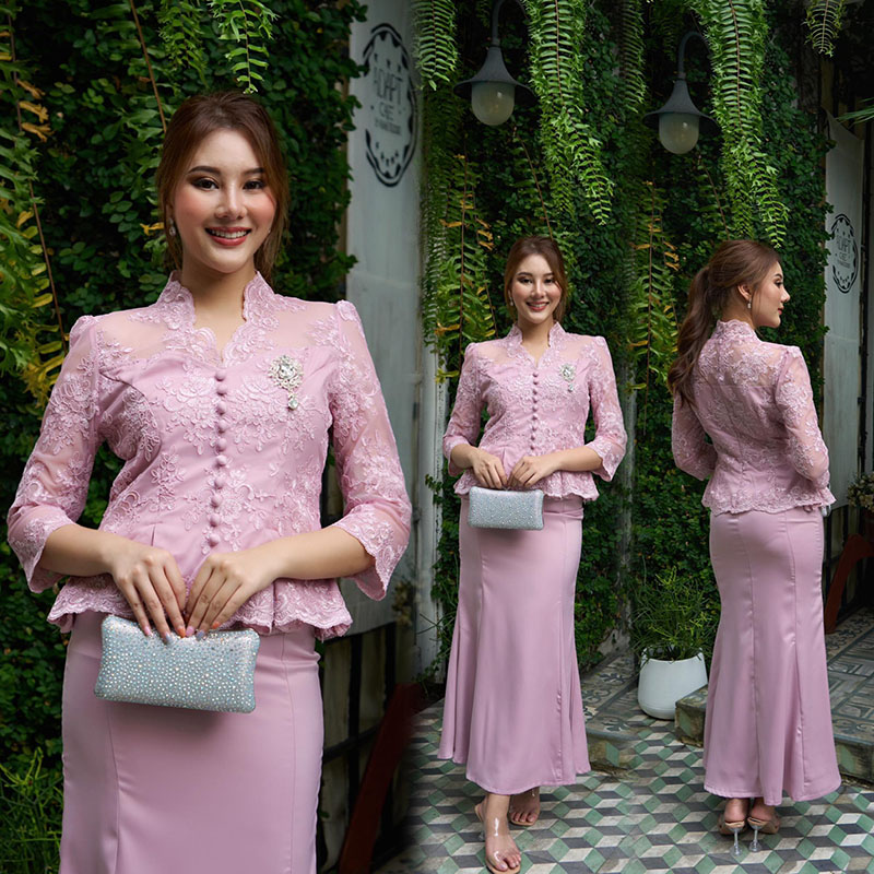kudapy ชุด set เสื้อลูกไม้สีชมพูนู้ด ทอลายดอกไม้สุดหรูแขนยาวทรงสุภาพ กระดุมหน้าเอวทวิต มีซับในทั้งตัวใส่สบายไม่คัน กระโปรงผ้าวาเลนติโน่นเนื้อนิ่ม