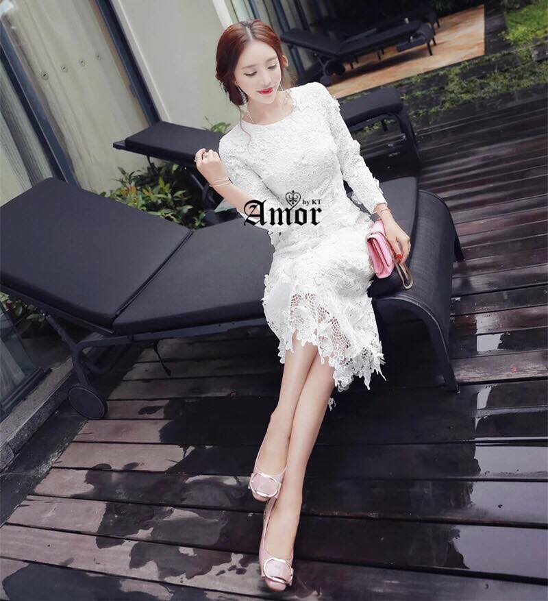 kudapy เดรสยาวผ้าลูกไม้3Dสีขาว/สีชมพู แขนยาวสามส่วน งานมีซับใน ซิบหลังอย่างดี ลูกไม้เนื้อนิ่มทรงเข้ารูปใส่สบาย