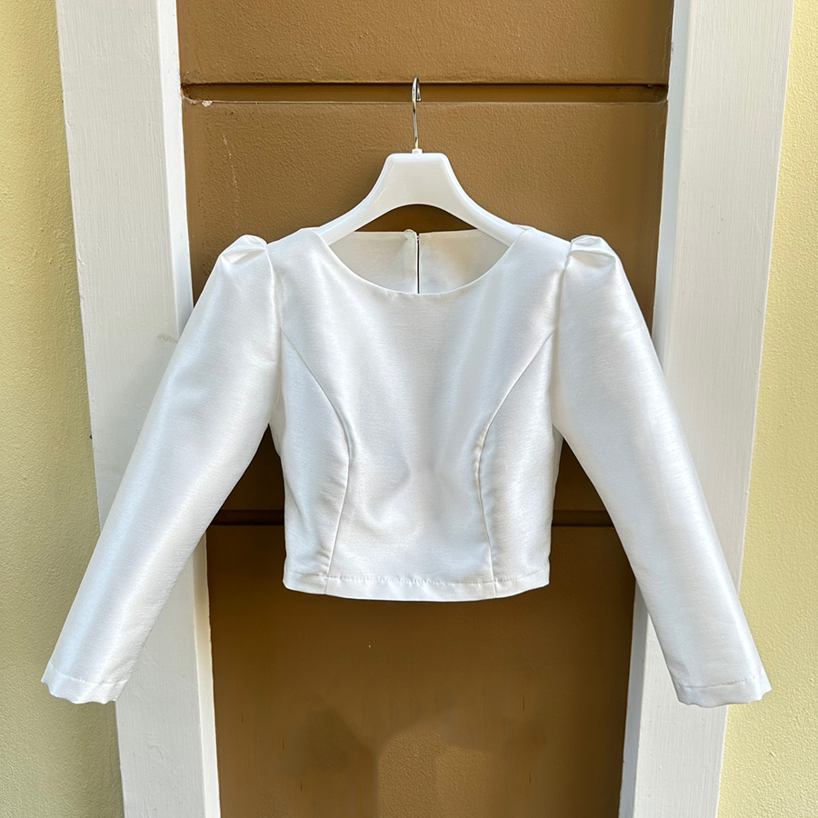 kudapy เสื้อผ้าไหมแขนยาวนวล +ผ้าถุงสีชมพูผ้าหน้า ไหล่ยกจีบ แพทเทิร์นเป๊ะ เข้ารูป อัดกาว มีซิปหลัง ผ้าถุงสำเร็จรูป สีชมพูหวาน