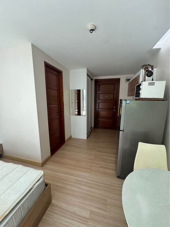 ปล่อยเช่าคอนโด Emerald Residence Ratchada (เอมเมอรัลด์ เรสซิเดนท์ รัชดา) - โซนพื้นที่ MRT ห้วยขวาง - Studio 1ห้องน้ำ - ขนาดห้อง 23 ตรม. ชั้น 3 ตึก C