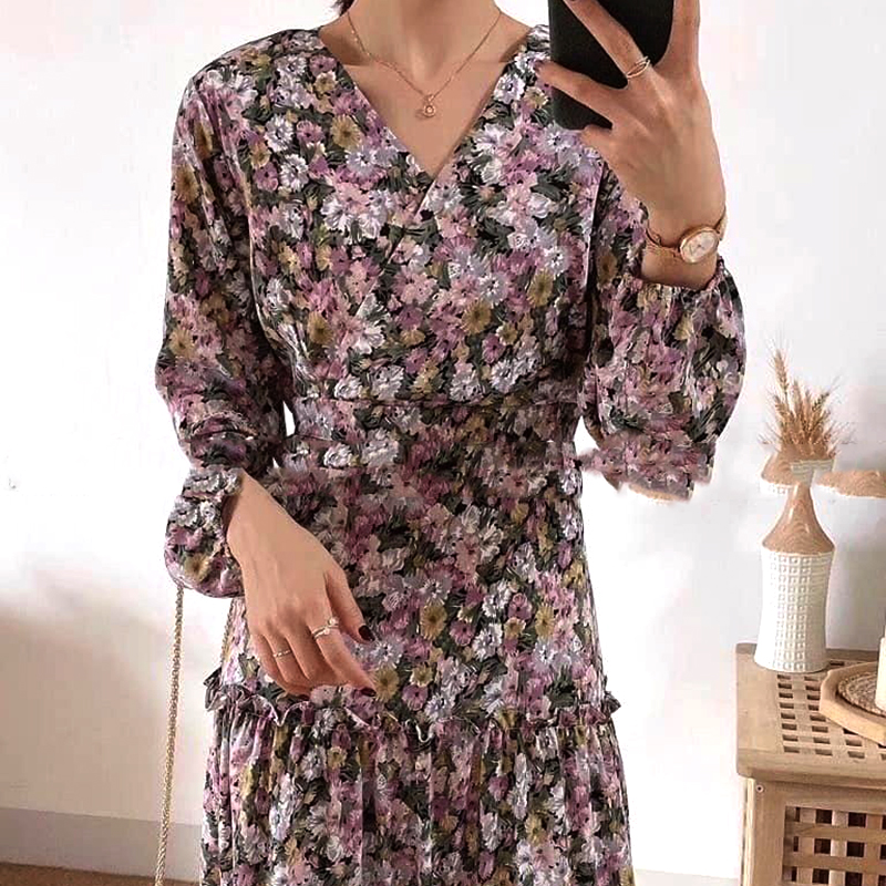 kudapy ชุด Set ผ้าชีฟองลายดอกสีม่วง/สีชมพู/สีฟ้า เนื้อผ้าอย่างดี เดรสยาวคอวี เก็บเอวสวยงานดีมาก ใส่สบายสุดๆ