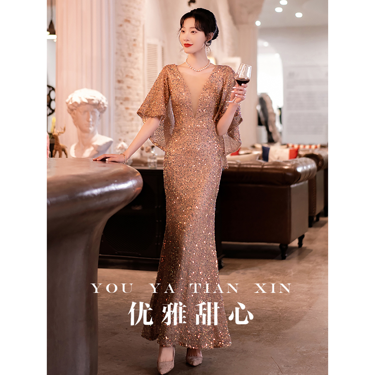 kudapy เดรสยาวสีชมพู/สีแดง เรียบหรู สวยดูดี ดูแพง ใส่งานกลางวัน กลางคืน ชุดไปงานแต่งงาน ชุดไปงานเลี้ยงราตรี