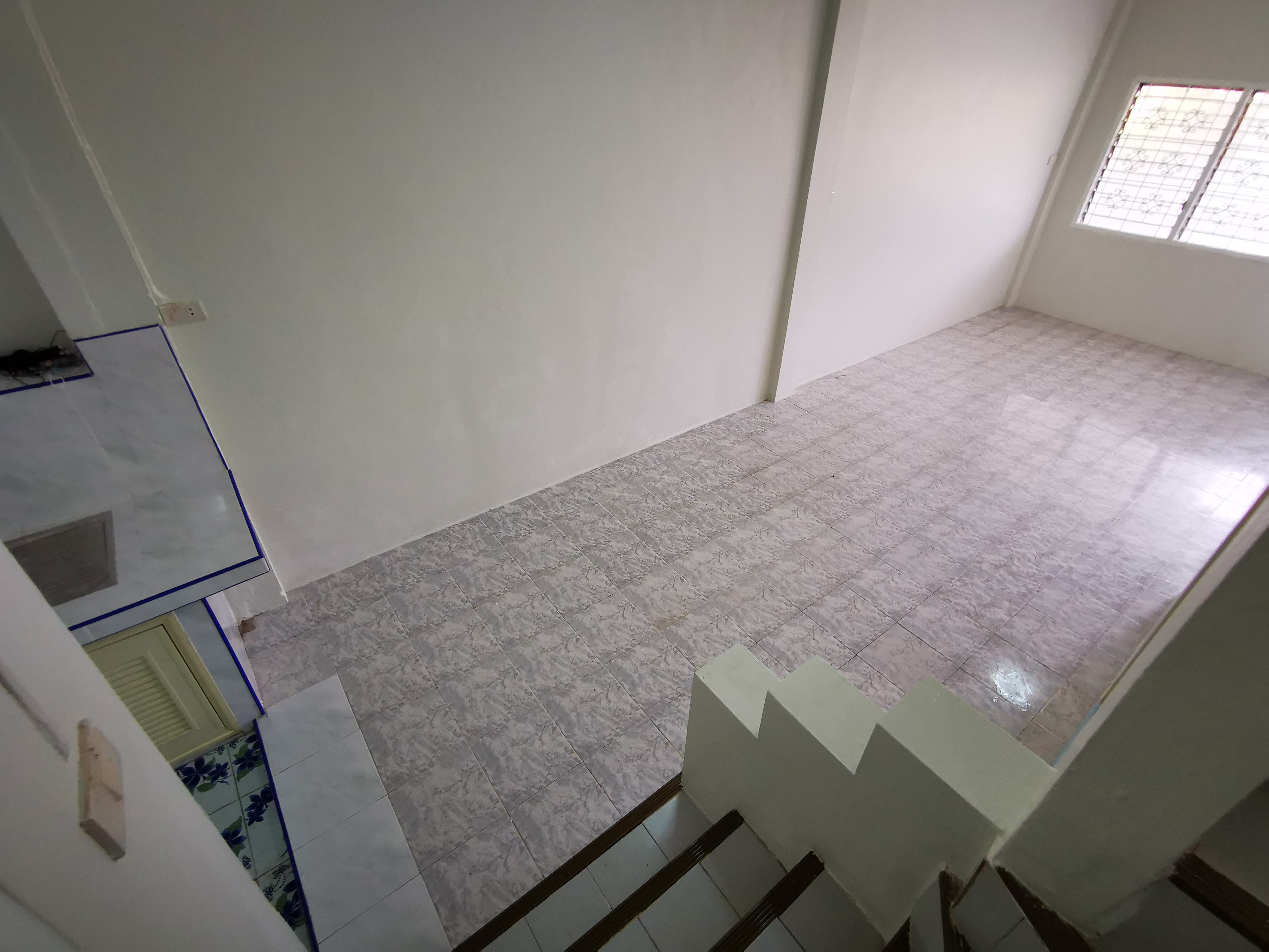 ขายบ้านพลอยสยาม 2ชั้น ดาวน์ 0 กู้ 100 กู้ไม่ผ่าน ผ่อนตรงบริษัทได้ ใกล้แยกศักดิ์ชัย เซ็นทรัล โรบินสัน ตลาดพลอย จันทบุรี ตกแต่งใหม่ ฟรีเฟอร์นิเจอร์ Townhouse Near Robinson Gems Market Chanthaburi renovated free furniture