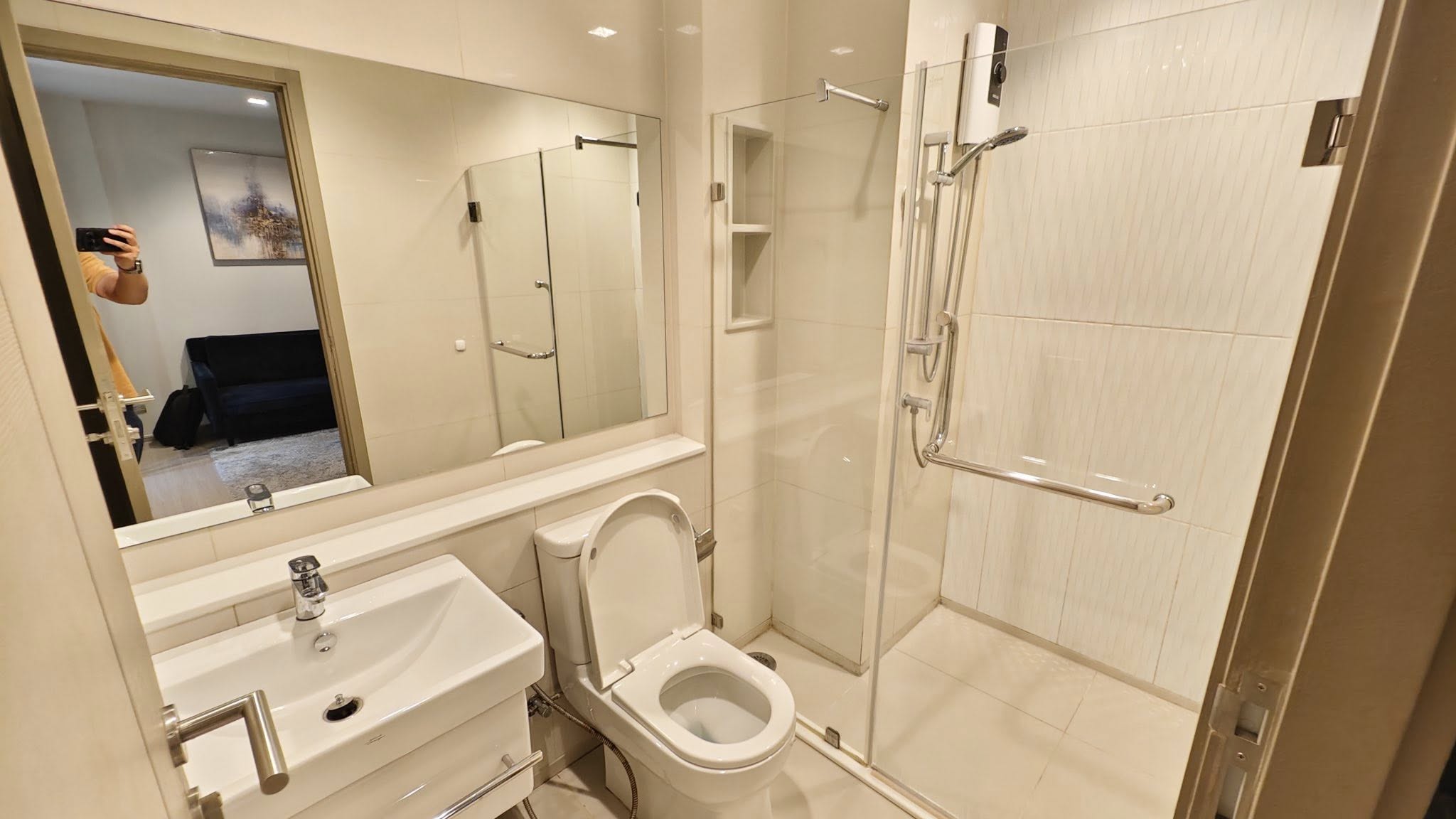 ให้เช่าคอนโด Life Asoke - Rama 9 (ไลฟ์ อโศก - พระราม 9) High Rise โซนพื้นที่ MRT พระราม 9 ห้องแบบ 1ห้องนอน 1ห้องน้ำ ขนาดห้อง 32 ตรม. ชั้น 22 ตึก A