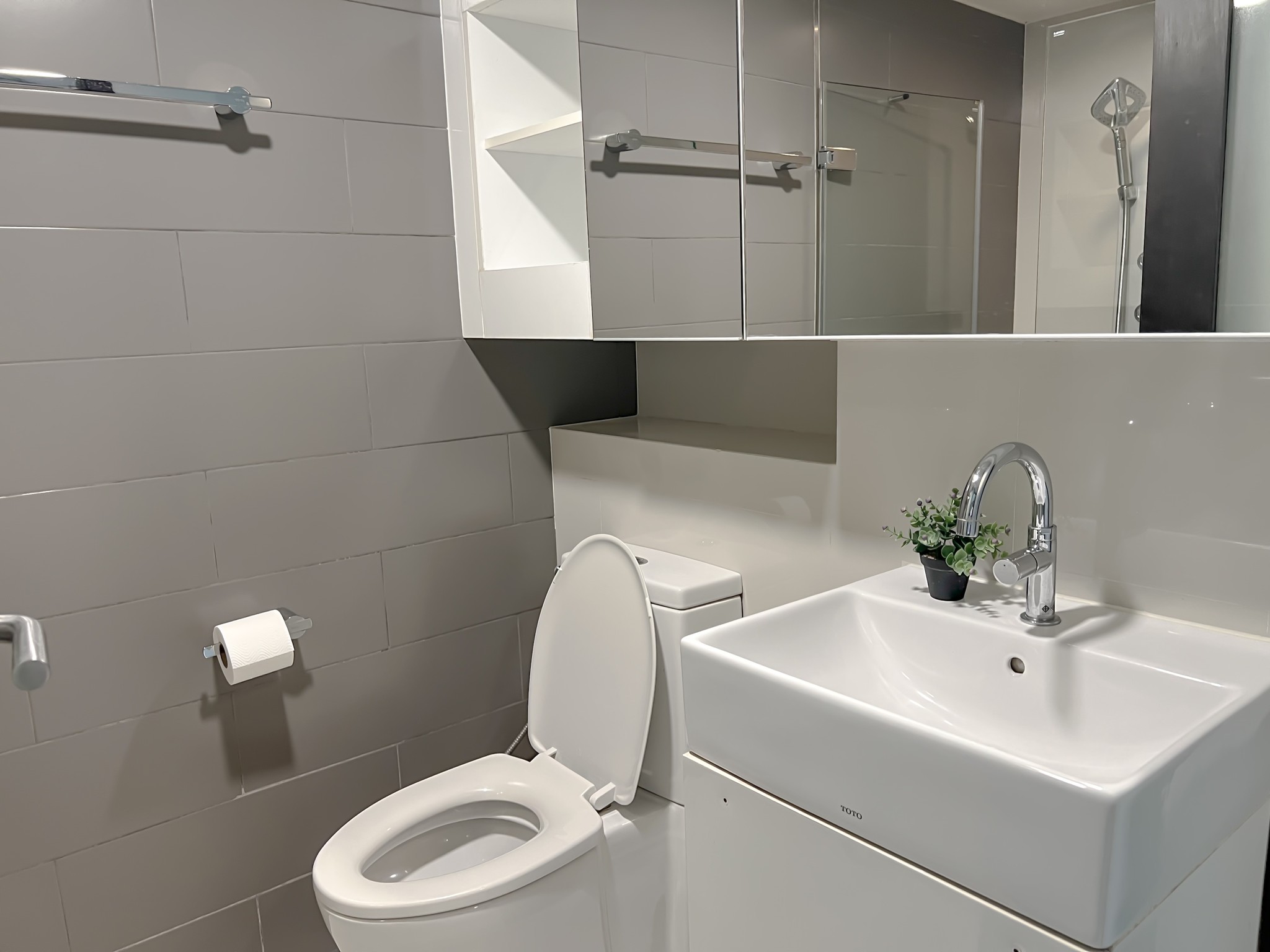 ปล่อยเช่าคอนโด IDEO Morph 38 (ไอดีโอ มอร์ฟ 38) - Duplex 2 ชั้น เลี้ยงน้องหมาแมวตัวเล็กได้ 1ห้องนอน 1ห้องน้ำ 1ห้องนั่งเล่น - ใกล้ BTS ทองหล่อ - ขนาดห้อง 35 ตรม. ชั้น 10