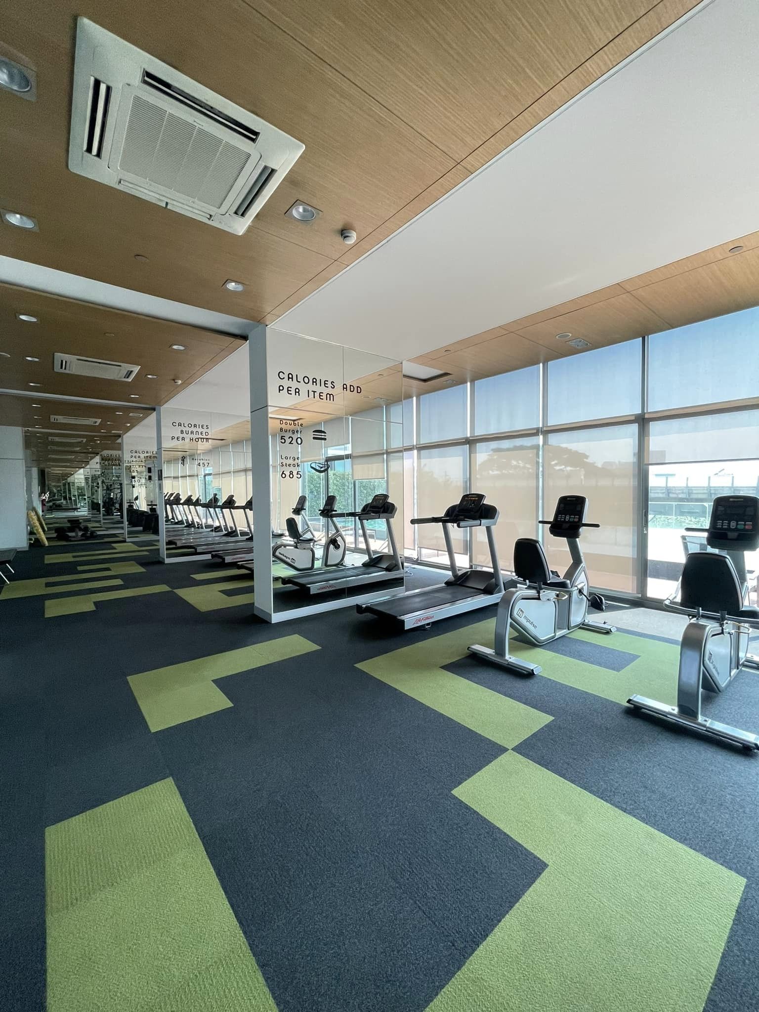 ให้เช่าคอนโด IDEO Mobi Charan - Interchange (ไอดีโอ โมบิ จรัญ - อินเตอร์เชนจ์) - ใกล้แมคโคร เซ็นทรัลปิ่นเกล้า โรงพยาบาลศิริราช - การเดินทาง: ติด MRTบางขุนนนท์ เพียง 150 เมตร