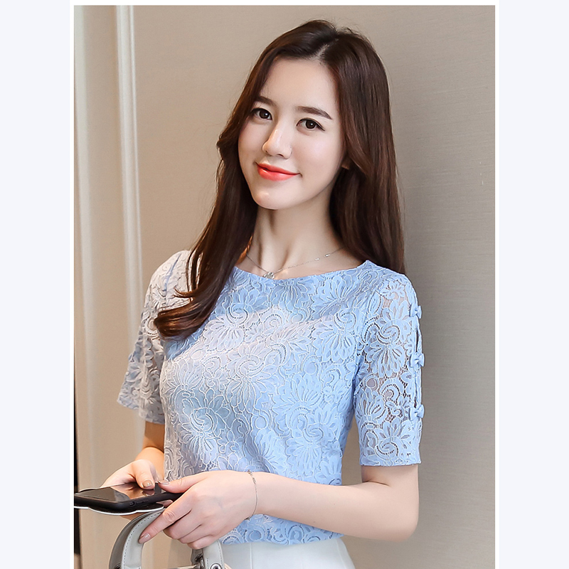 kudapy เสื้อแขนสั้นสีฟ้า ผ้าลูกไม้เนื้อดี ยืดหยุ่นได้ ดีไซน์สวยที่แขนเสื้อผ่า แล้วแต่งผ้ารูปโบว์ ชายปล่อย