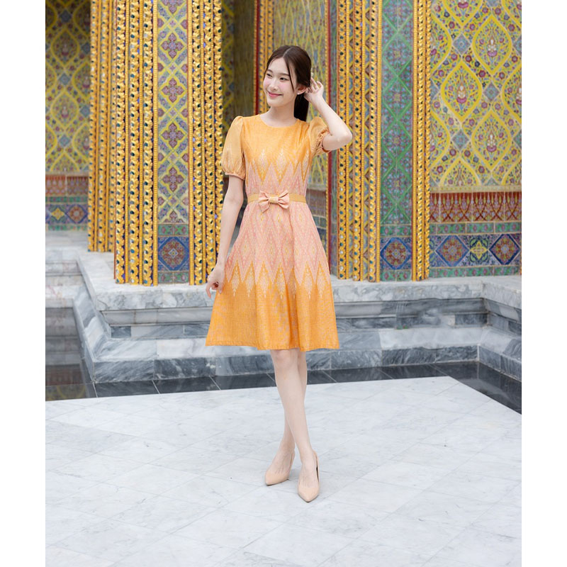 kudapy เดรสสั้นสีฟ้า/สีส้ม ผ้าทอทรงบ้านโบว์หน้า ลายไทย ใส่ออกงาน สวยดูดี