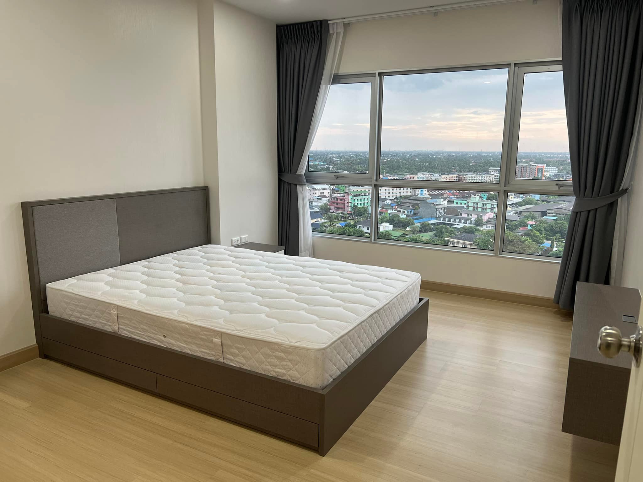 ให้เช่า ศุภาลัย เวอเรนด้า สถานีภาษีเจริญ เครื่องใช้ไฟฟ้าครบ ชั้น16