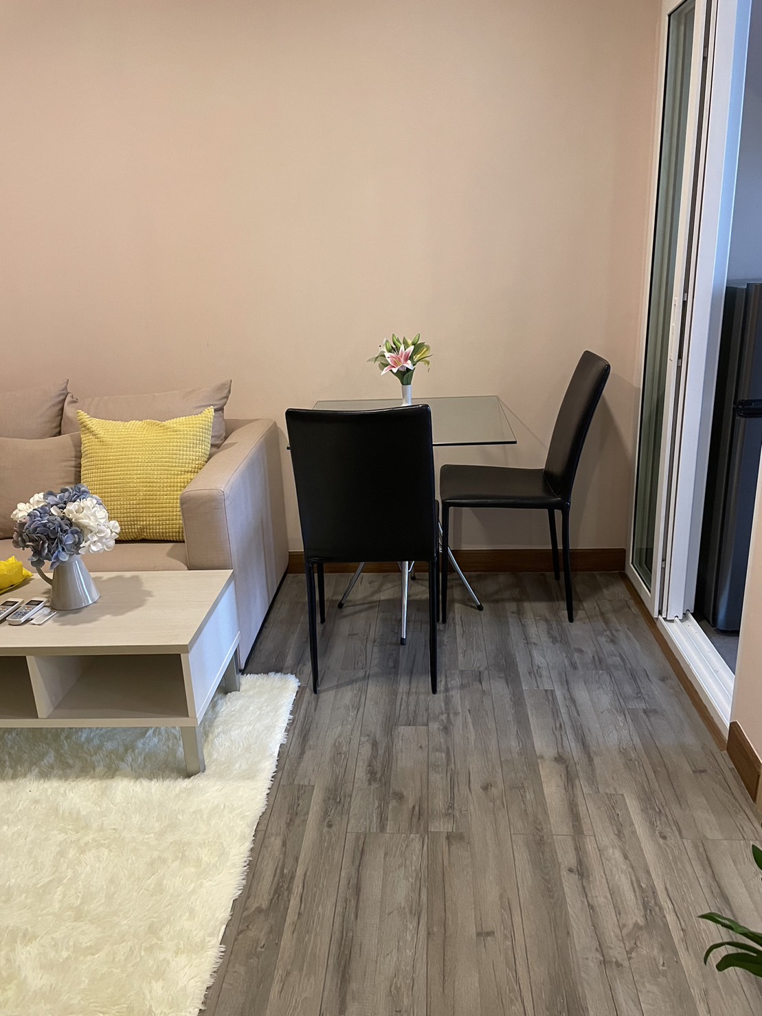 ให้เช่า The Oscar Phetkasem 58 (ดิ ออสก้า เพชรเกษม 58) ชั้น8 ตกแต่งครบพร้อมอยู่