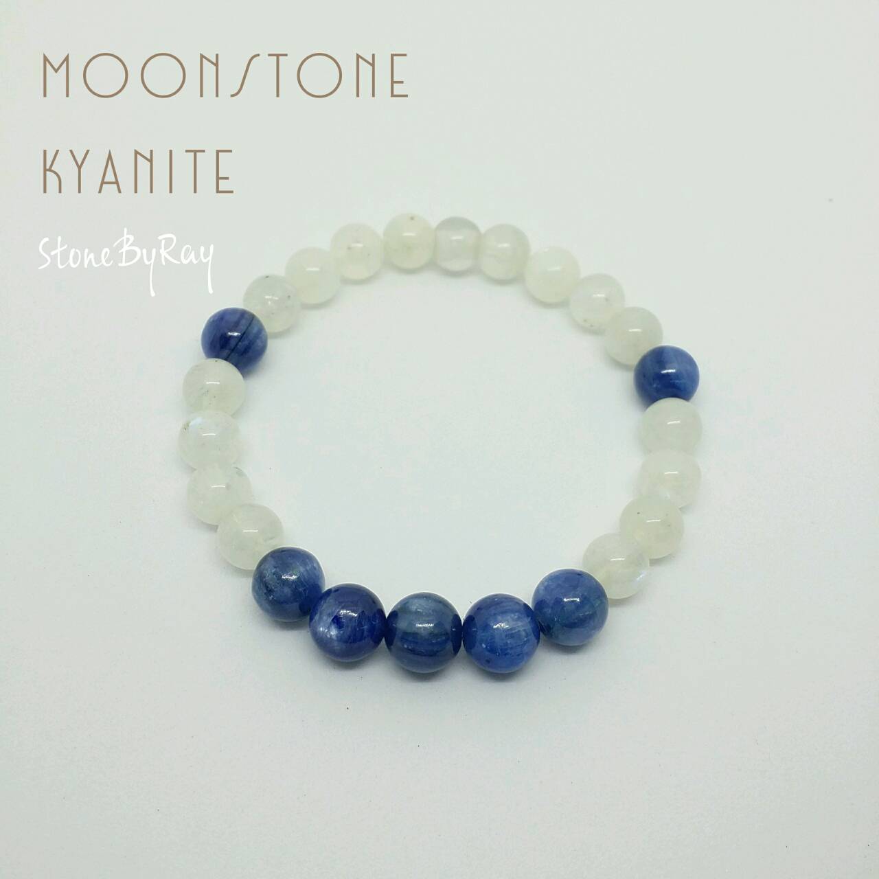 สร้อยข้อมือมูนสโตนกับไคยาไนท์