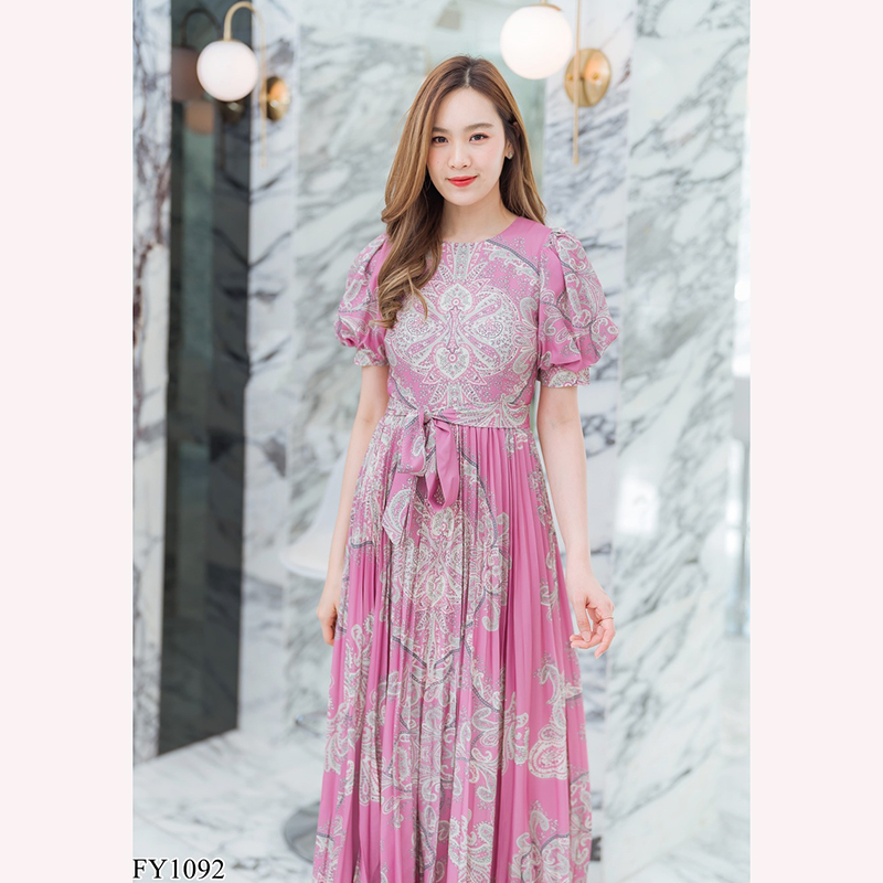 kudapy เดรสยาวสีชมพู/สีกรม กระโปรงอัดพลีทลายโรมัน+เชือก