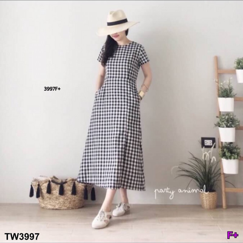 kudapy แม็กซี่เดรส ยาว งานผ้าทอลายสก็อตแขนสั้น ทรงหรู ดูน่ารักฝุุดๆ มีซิปหลัง