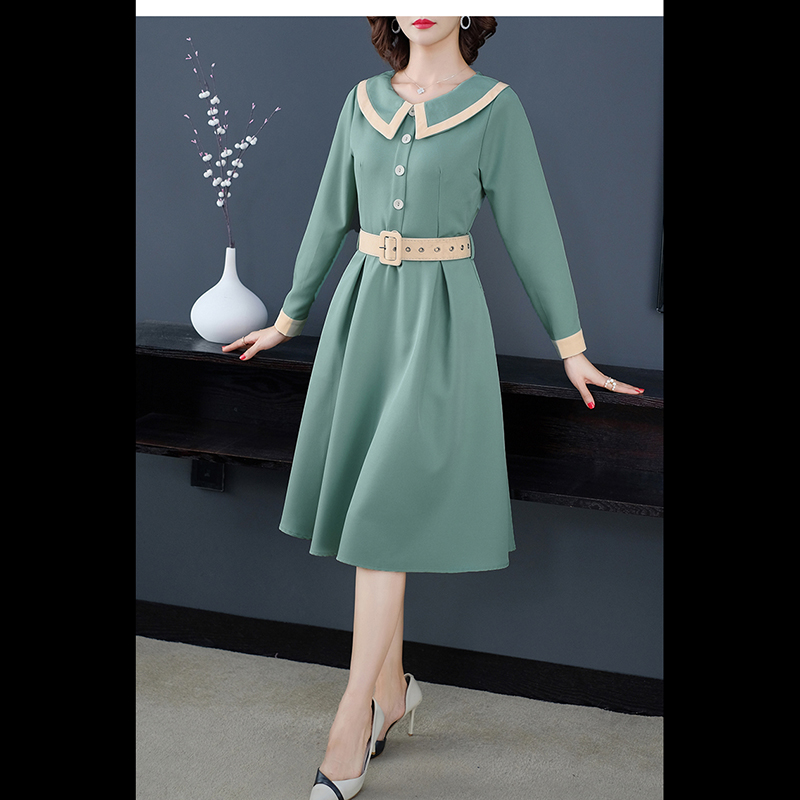 kudapyเดรสสั้นสีโอรส/สีเขียว ผ้าคอตตอนทอ คอบัว แต่งคอเสื้อและปลายแขนเสื้อด้วยผ้าสีแดงตัดกับตัวชุด