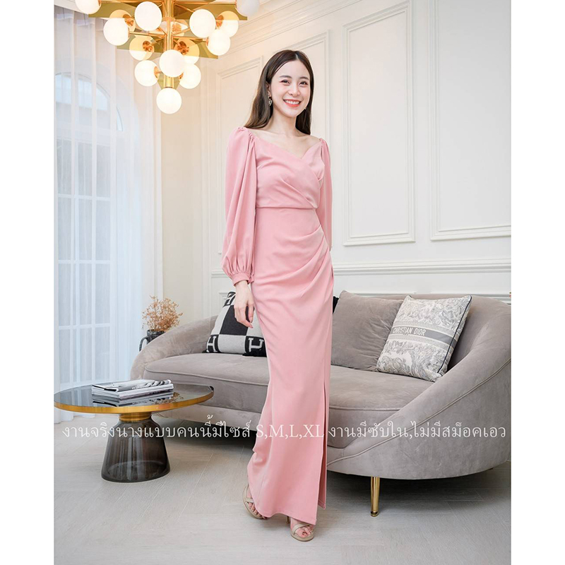 kudapy เดรสราตรีแขนยาวปาดคอวีสีแดง/สีเขียว/สีชมพู ผ่าสูงข้าง งานสวยคุ้มราคา ซิปหลังมีซับใน เริ่ดมากก